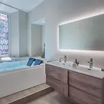 Magnifique - Jacuzzi - Port De Appartement Nice